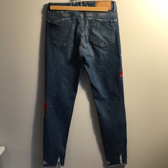 Zara Embroidered Jeans - Picture 3 of 4